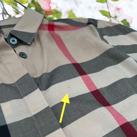 BURBERRY Button Down - Picture 4 of 8
